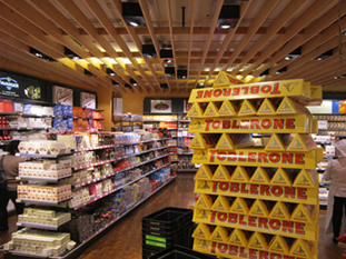 Image of the pile of Toblerone chocolate in the grocery store